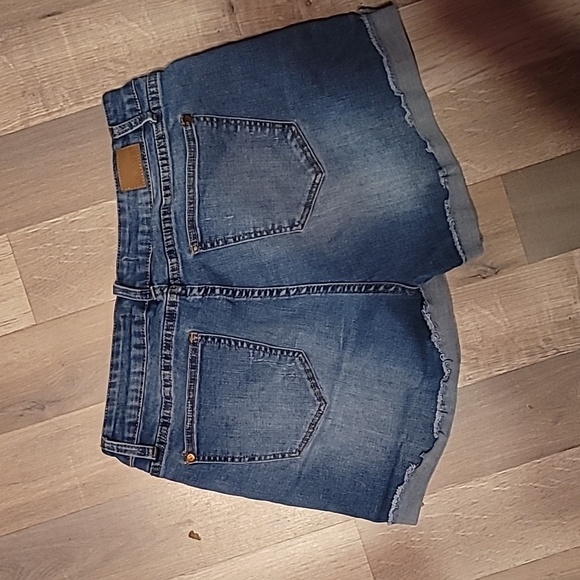 Judy Blue Cuffed Denim Jean Shorts Size 31 - Picture 4 of 5